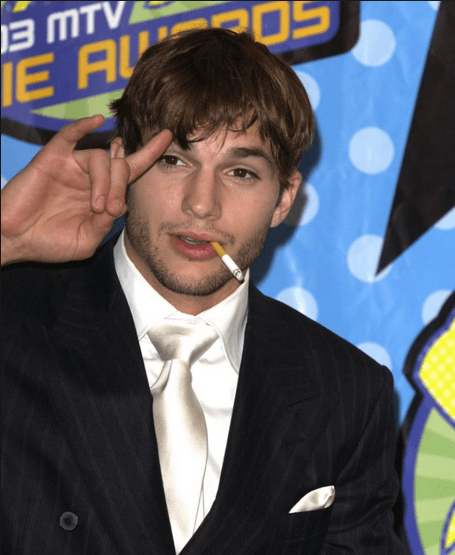 Smoking-Ashton-Kutcher