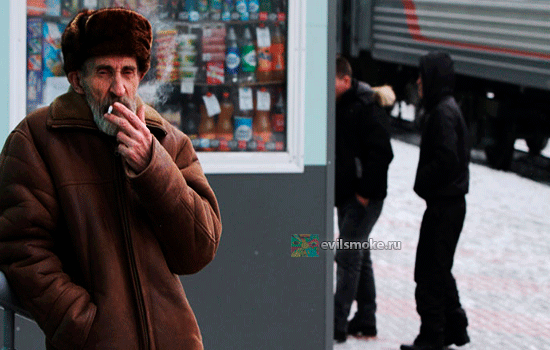 Фото - Мужчина курит